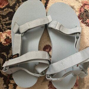Teva Women's Sandals Rarely Used!
